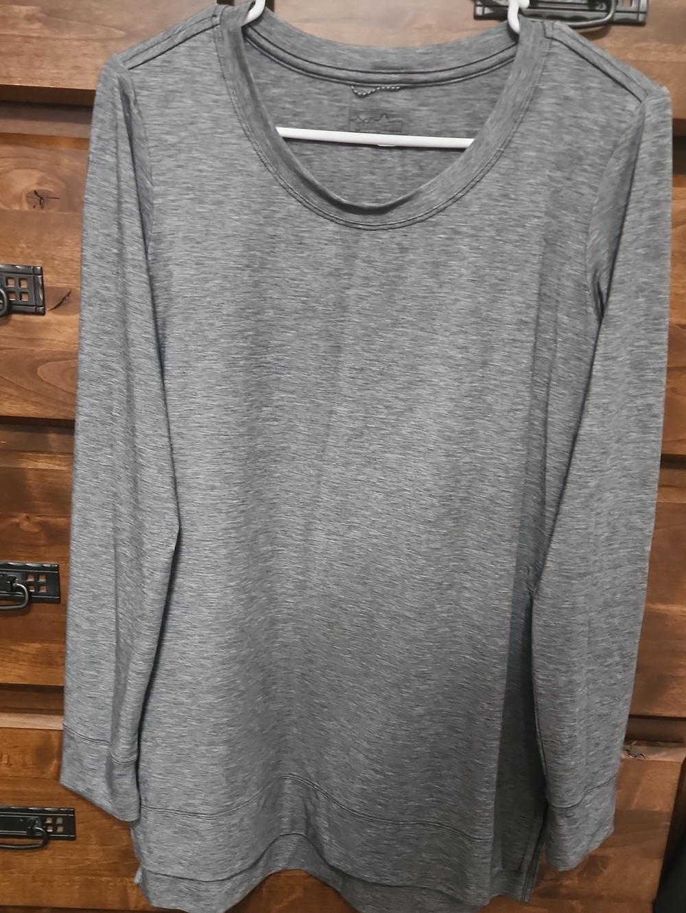 Patagonia Gray Heather Crewneck Top - Picture 4 of 8